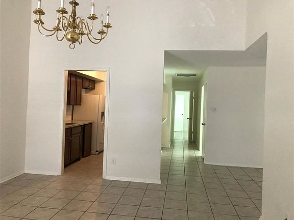 5th image of 10314 Sommerville Ave