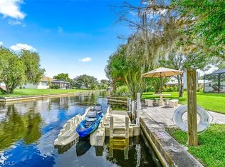 1930 Oak Dr, Alva, FL 33920