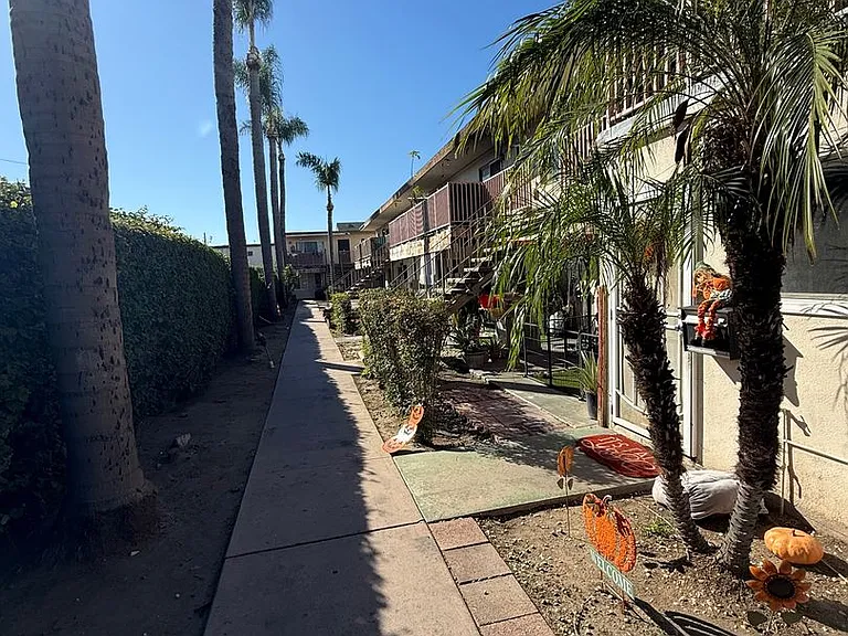 9830 Ramona St — Photo 17
