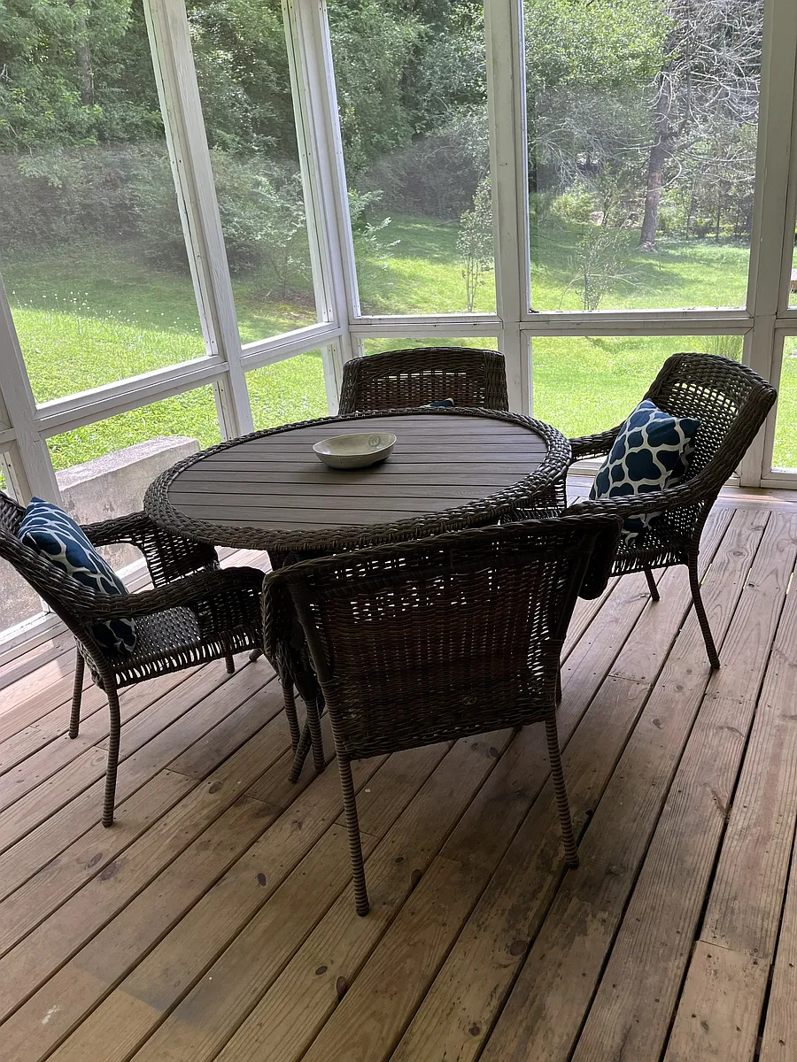Enjoy coffee or lunch on screened porch - 5610 N Elm St
