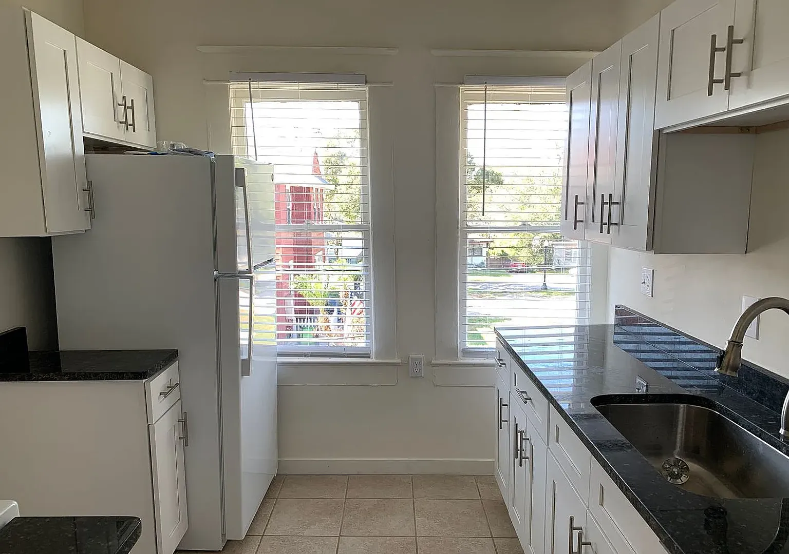 Central Lakeland Rental — Photo 2