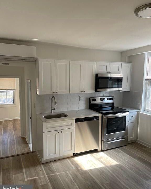 1st image of 2001 Brandywine St Floor 2