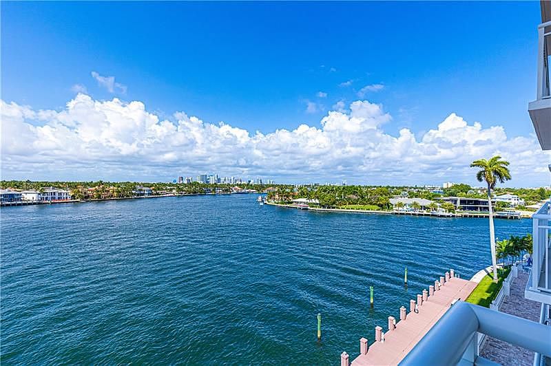 1st image of 511 Bayshore Dr APT 606