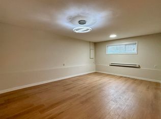 1847 Prairie Ave, Pt Coquitlam, BC V3B 1V2