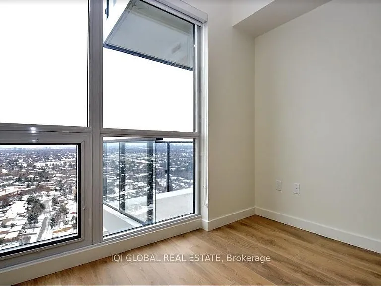95 McMahon Dr #3702 — Photo 6