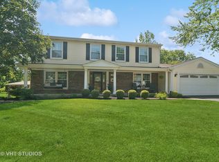 1101 S Nightingale Dr, Palatine, IL 60067