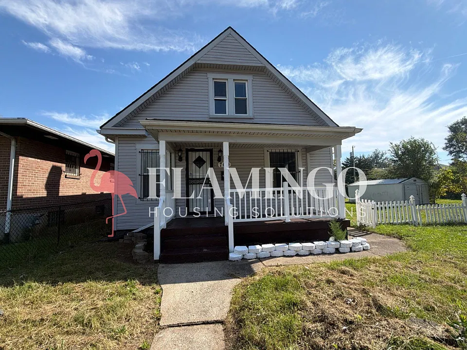 700 Dennison Ave
