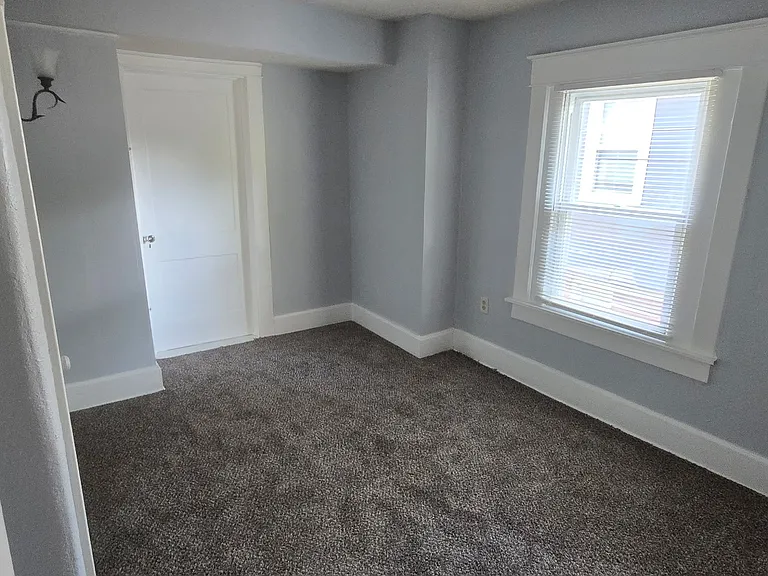 4007 Clark Ave — Photo 12