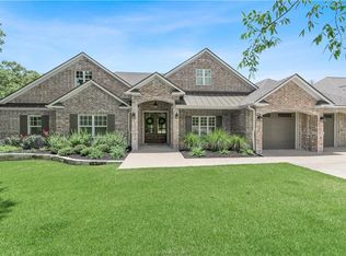 3233 Pinyon Creek Dr, Bryan, TX 77807