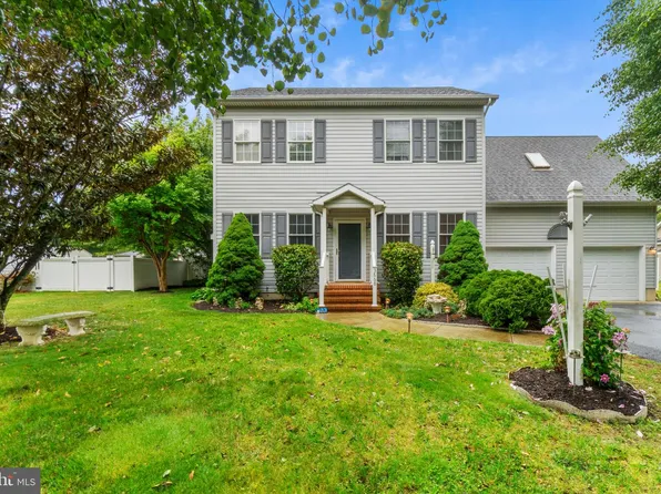 3868 Marvel Dr, Trappe, MD 21673