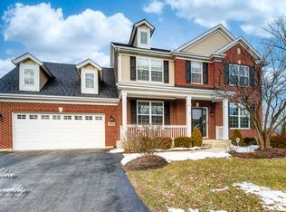 1403 Karen Dr, Dundee, IL 60118