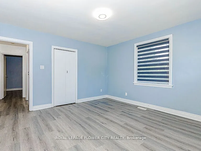 37 Warwick Rd — Photo 18