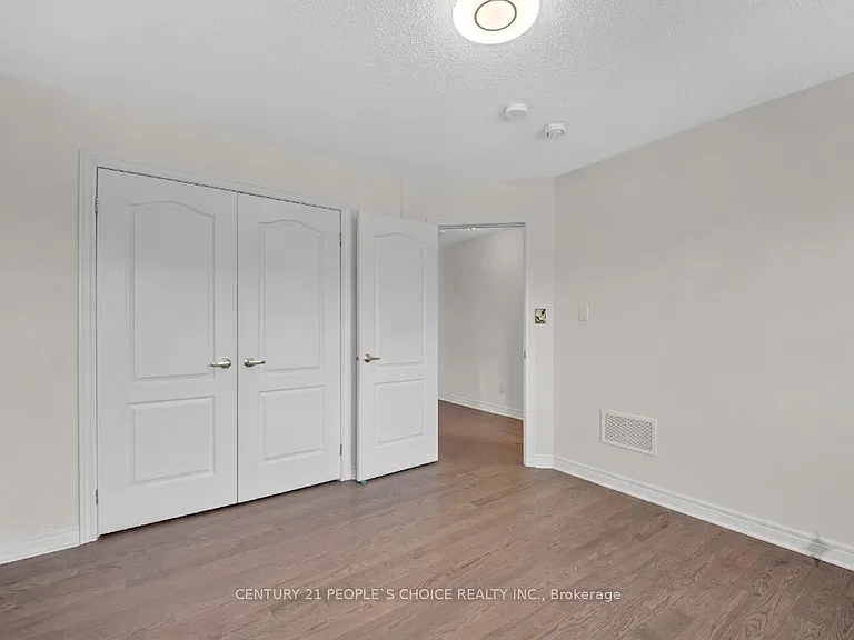 48 Colonel Lyall St — Photo 23
