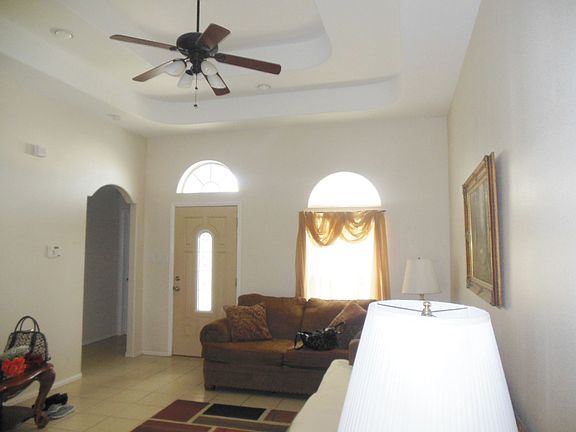 2nd image of 1005 W Toffee Dr