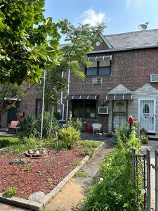62-61 81 Street, Flushing, NY, 11379