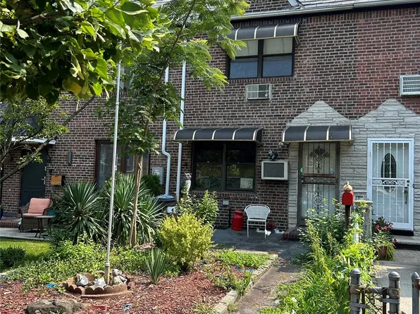62-61 81 Street, Middle Village, NY 11379