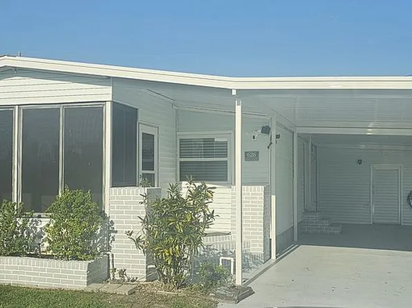 626 Forest Palm Ct, North Fort Myers, FL 33917