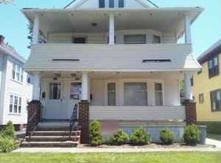 2165 Carabel Ave, Lakewood, OH