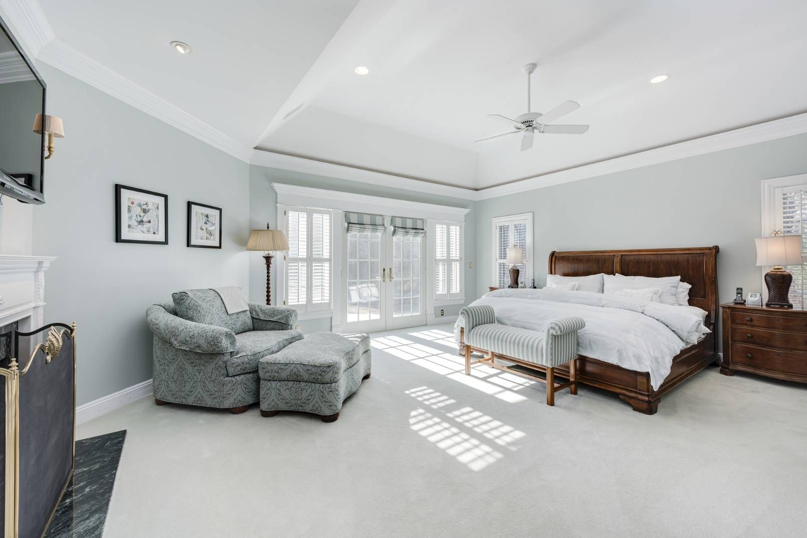  1st floor master bedroom