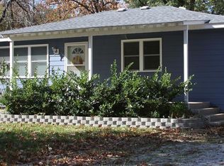 1133 S Barnes Ave, Springfield, MO 65804