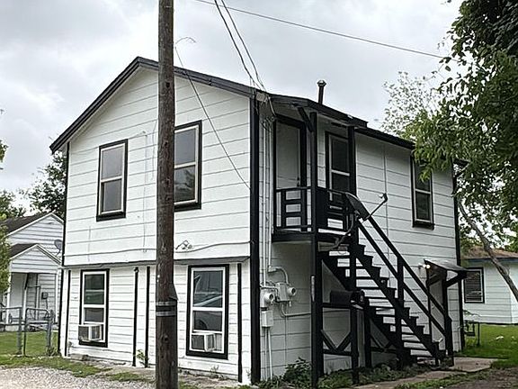 3rd image of 702 Rosedale St #B