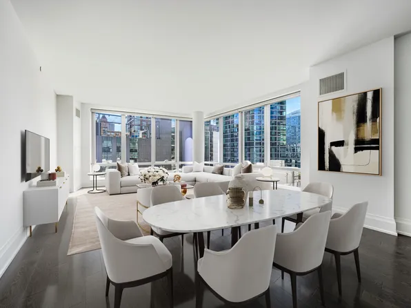 50 Riverside Boulevard image 1 of 17