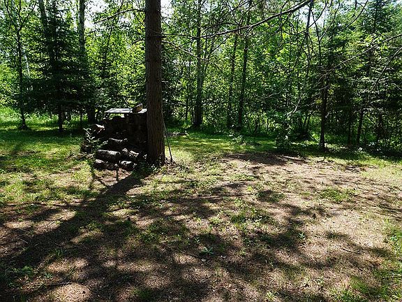 5th image of 2540 Peninsula Ct NE