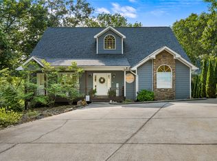 223 Inlet Pointe Dr, Anderson, SC 29625