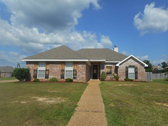 2nd image of 1070 Spanish Oak Dr