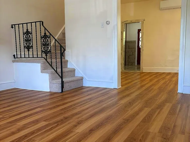 4045 Dexter St — Photo 2