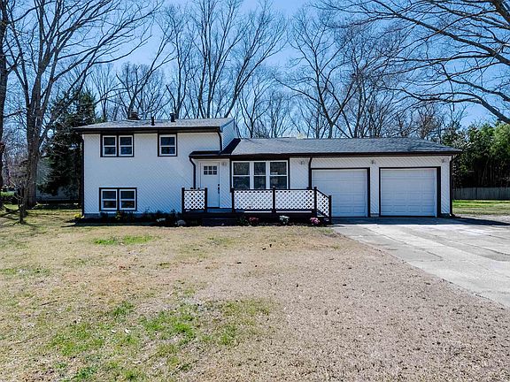 2nd image of 217 S Pitney Rd