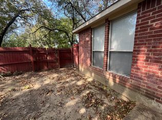 828 Shoreline Dr, West Tawakoni, TX 75474