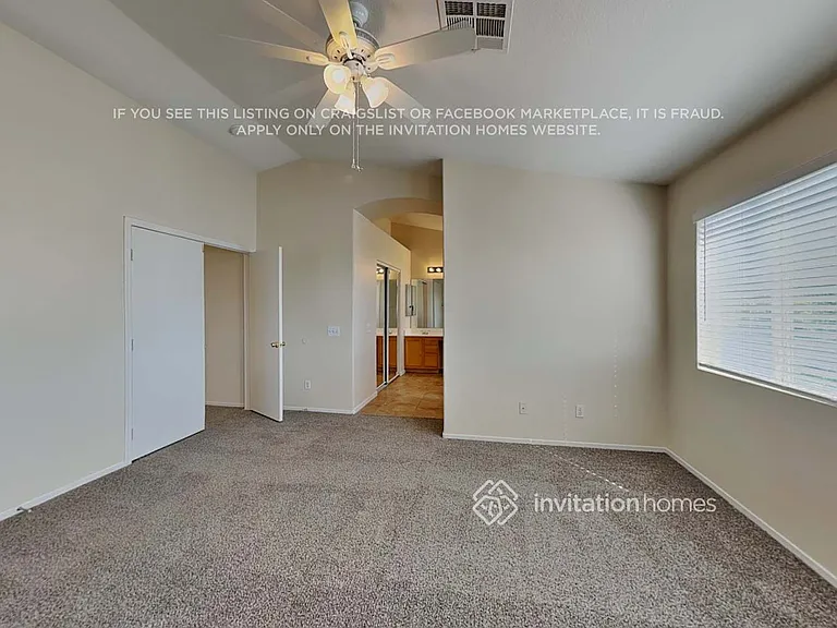8068 Sweet Clover Ct — Photo 19