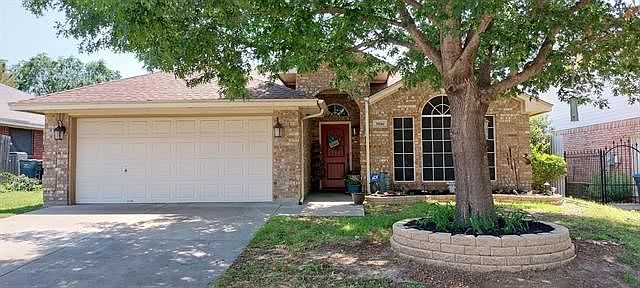 1st image of 3816 Berrybush Ln