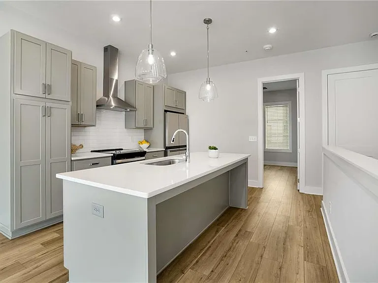 1293 Longreen Ter NW #4 — Photo 7