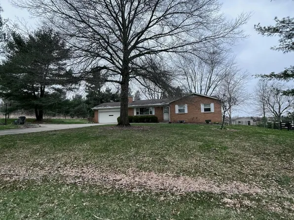 6141 Douglas Dr, Canal Winchester, OH 43110