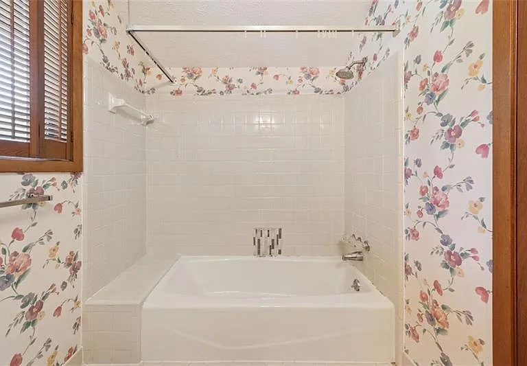 3655 Winters Hill Dr — Photo 13