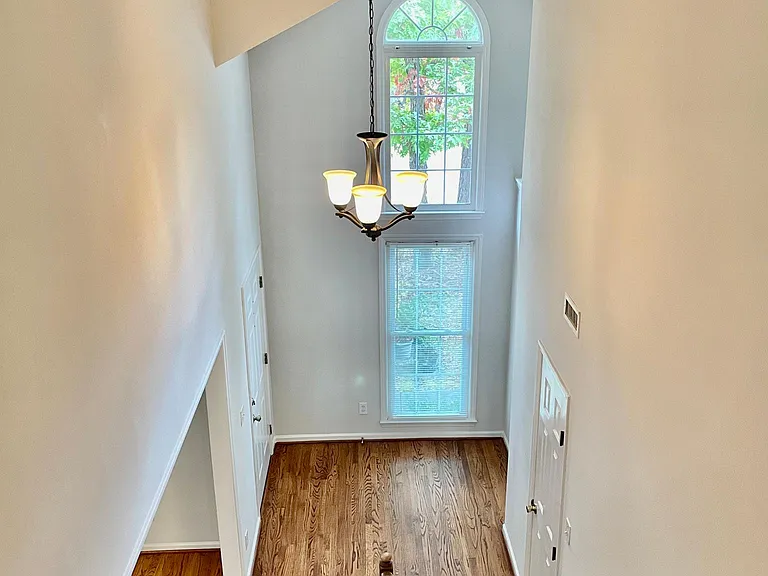 325 Catlin Rd — Photo 10