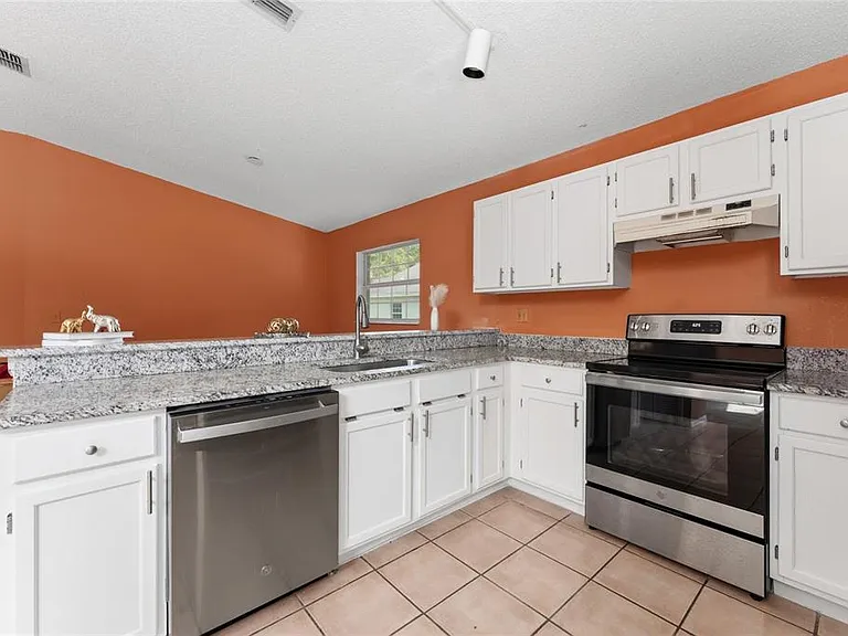 3013 Barrymore Ct — Photo 7
