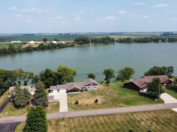 912 S Lafayette Ave, Fulda, MN 56131