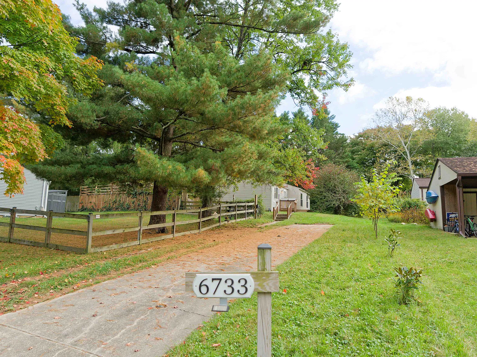 3 bed, 1040 sqft, $3,000 — Photo 2