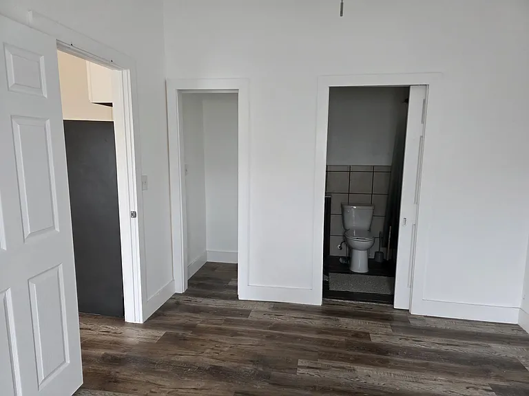 308 Warren St #1 — Photo 7