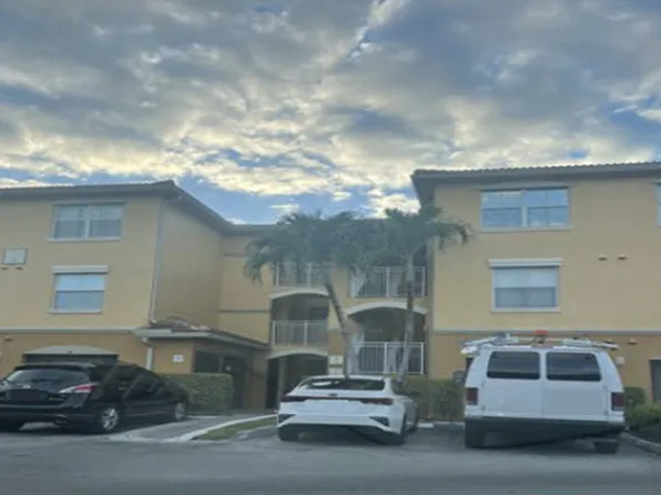 150 96th Ave #9305, Pembroke Pines, FL 33024