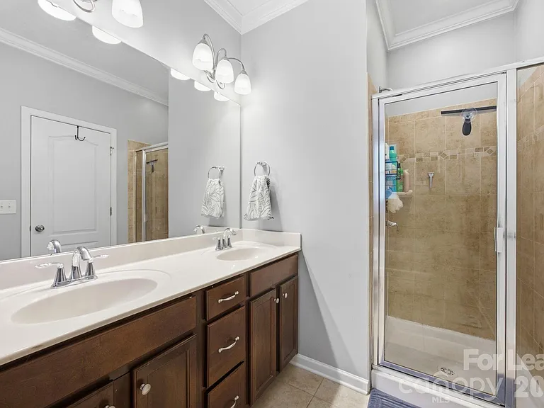 7037 Broughton Ln — Photo 13