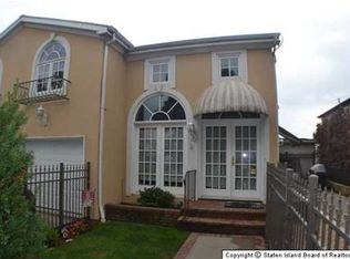427 Tennyson Dr, Staten Island, NY 10312