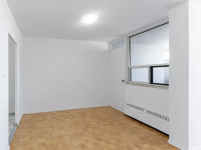 1385 Midland Ave #611 — Photo 8