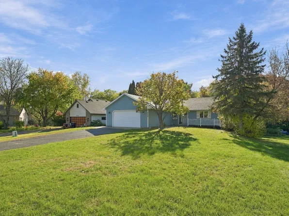2508 Knoll Cir, Saint Paul, MN 55109