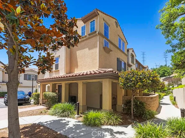 15649 Odyssey Dr Unit 77, Granada Hills, CA 91344