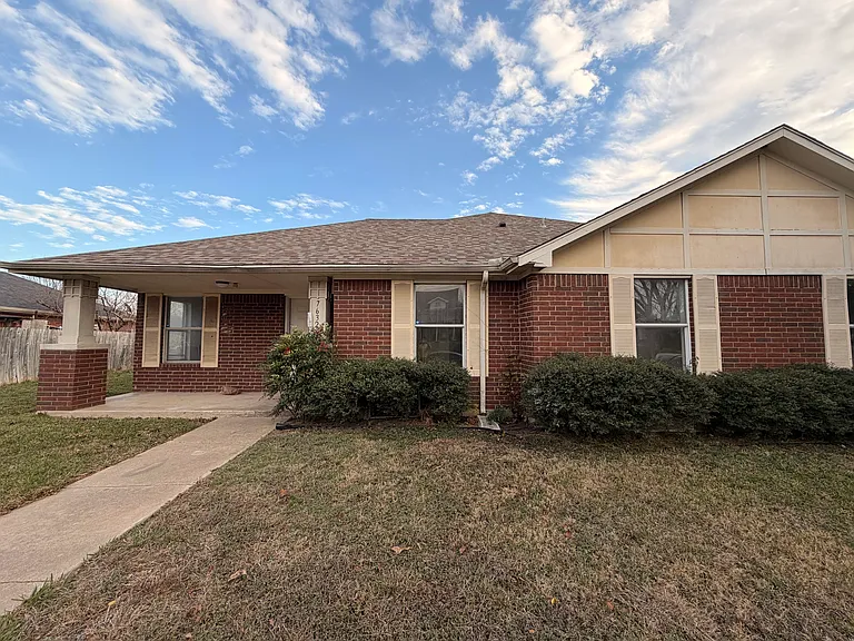 7632 Livvie Meador Ln — Photo 27