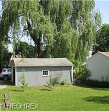 3rd image of 822 Aetna St